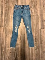 Hollister Jeans Curvy Mid-Rise Super Skinny 00 W23 L26 Schleswig-Holstein - Elmshorn Vorschau