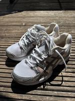 Asics Nimbus weiss/creme/rosa/grau Gr 41 Schleswig-Holstein - Norderstedt Vorschau