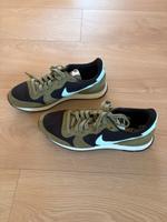Nike Damen Sneakers Gr.41 Nordrhein-Westfalen - Hiddenhausen Vorschau