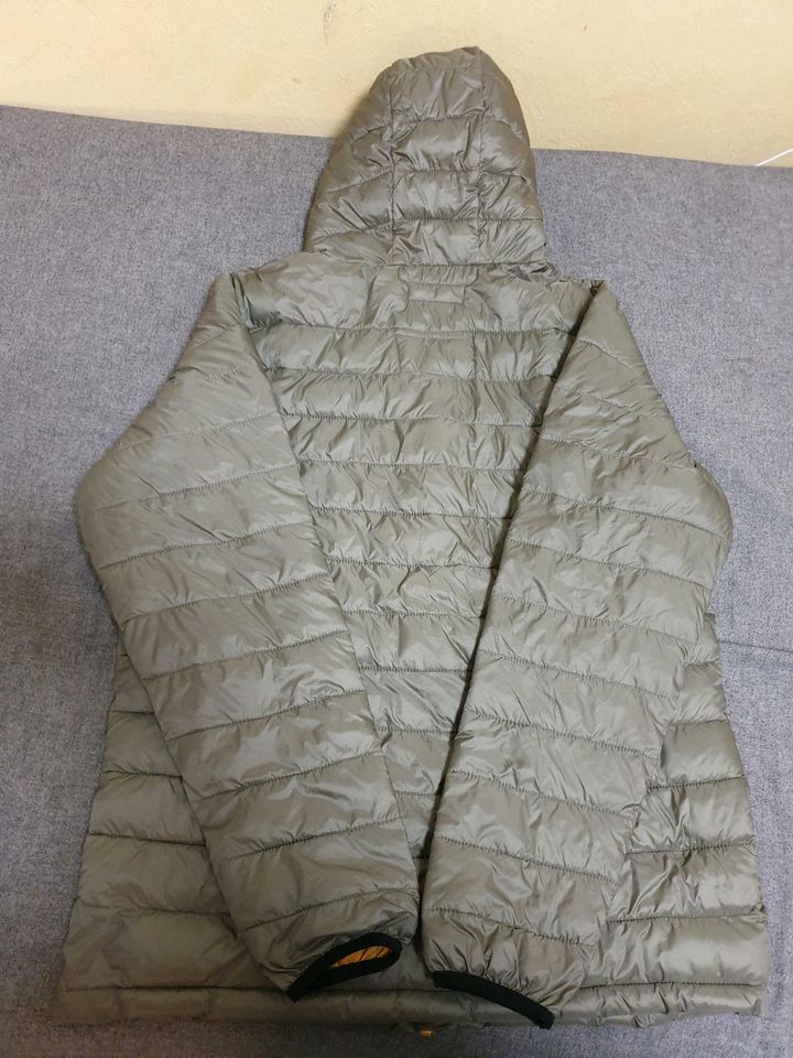 Steppjacke von Bonprix Gr. 176/182 in Frankfurt am Main