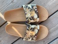 Badeschuhe Gr. 40 Niedersachsen - Edemissen Vorschau