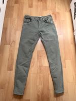 Zara Skinny Jeans grün 40 Khaki 7/8 Hose Leipzig - Altlindenau Vorschau