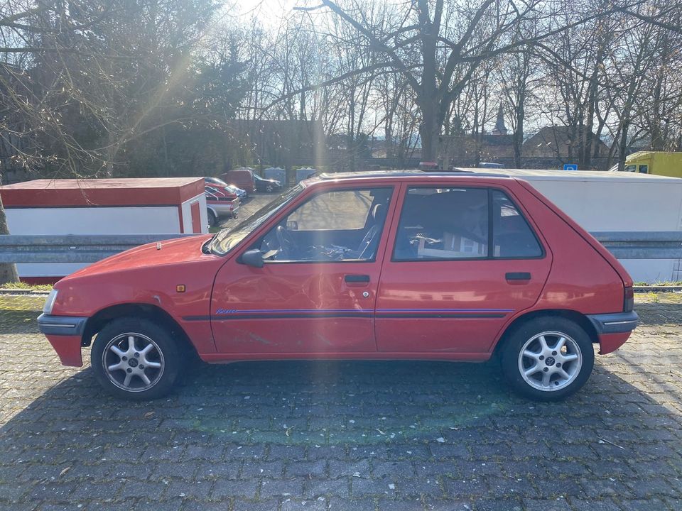 Peugeot 205 Forever in Klein-Winternheim
