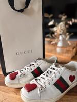 Gucci Sneaker Ace Embroidered Hearts Original 37 Sachsen - Steinpleis Vorschau