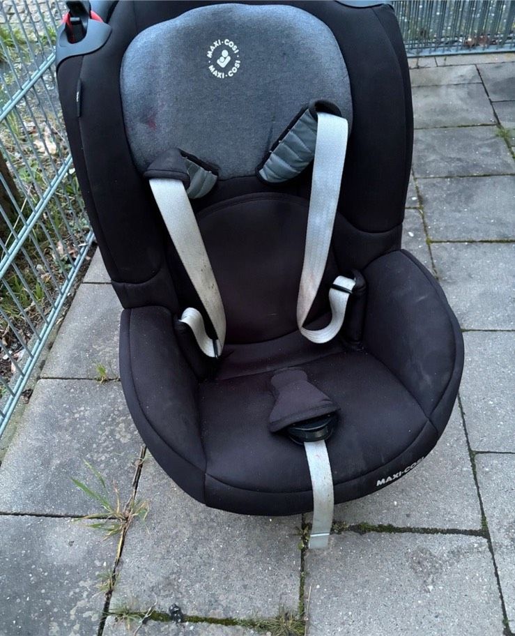 Maxi Cosi Kindersitz in Viersen