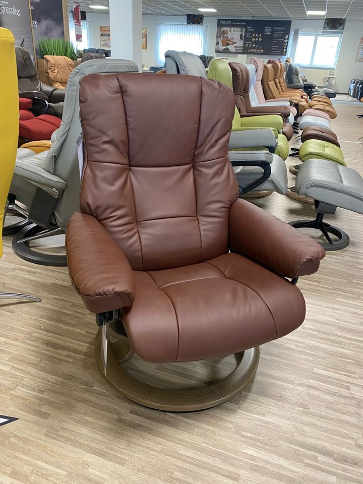 Sale -50% Rabatt / Stressless Sessel + Hocker Mayfair Maroon M in Kaiserslautern