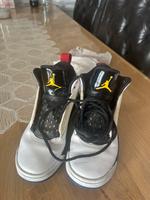 Schuhe Jordan gr 39 Nordrhein-Westfalen - Kamp-Lintfort Vorschau