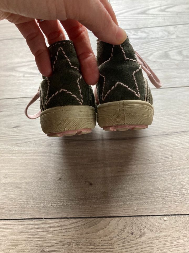 Lurchi Schnürschuhe Gr. 22 Khaki in Osnabrück