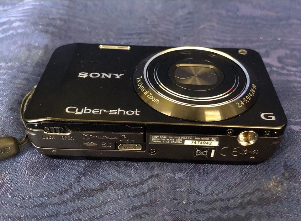 Sony Cyber-shot DSC-WX10 mit Tasche in Dortmund