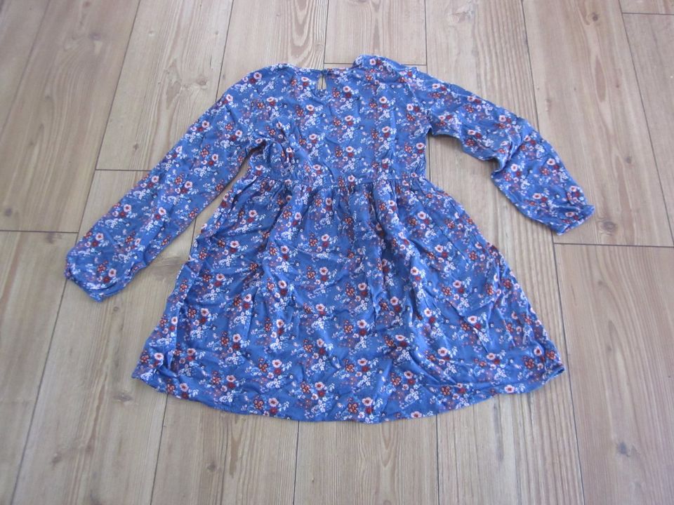 Kleid langarm blau Blumen Gr.140 alive 3€ in Duisburg