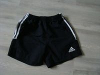 adidas Shorts 128 Hose Kurz Sporthose Jungen Kinder Fussball Nordrhein-Westfalen - Menden Vorschau