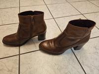 Tamaris Damen Stiefelette, dunkelbraun, gr. 41, guter Zustand Nordrhein-Westfalen - Odenthal Vorschau