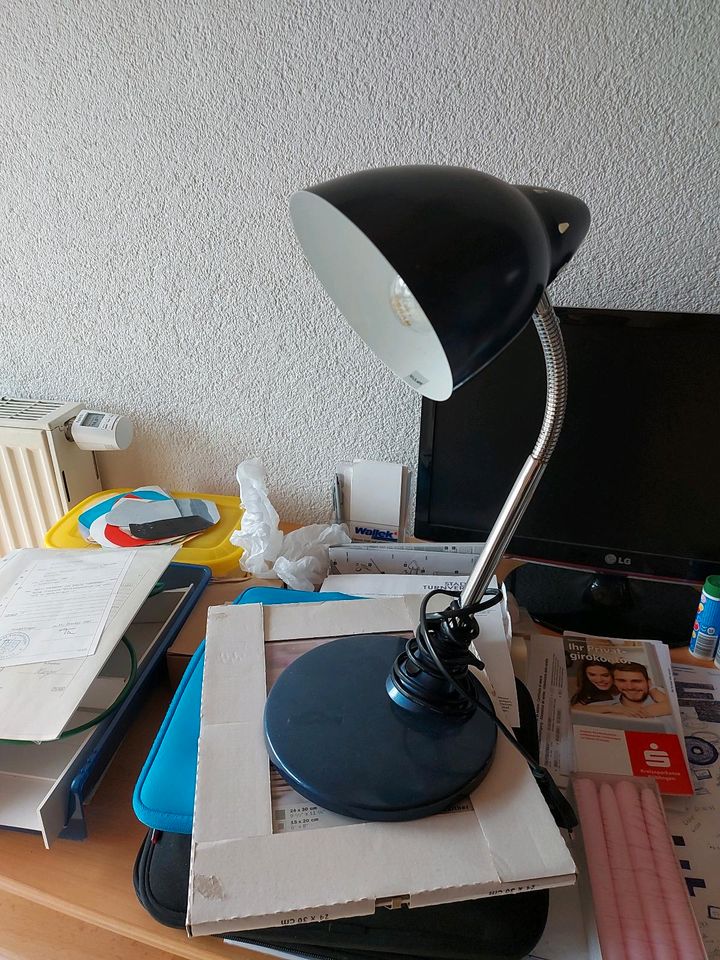 Tischlampe, dunkelblau in Mühlhausen-Ehingen