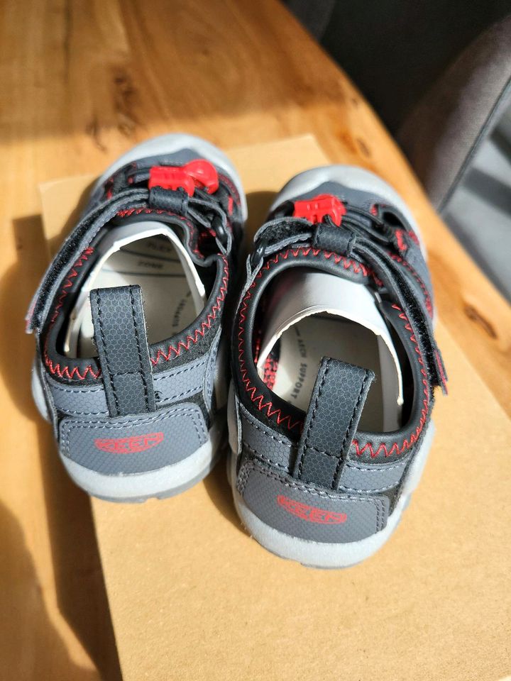 KEEN Knotch Creek Outdoorsandalen Gr.27/28, 30,31,34,35 NEU in Wuppertal