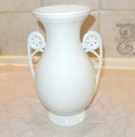 Große hübsche Kaiser Porzellan Vase weiß 26,5cm Hamburg-Nord - Hamburg Langenhorn Vorschau