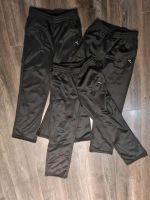 Drei Jogginghose NEU Domyos Decathlon 134 140 schwarz Sport Nordrhein-Westfalen - Geilenkirchen Vorschau