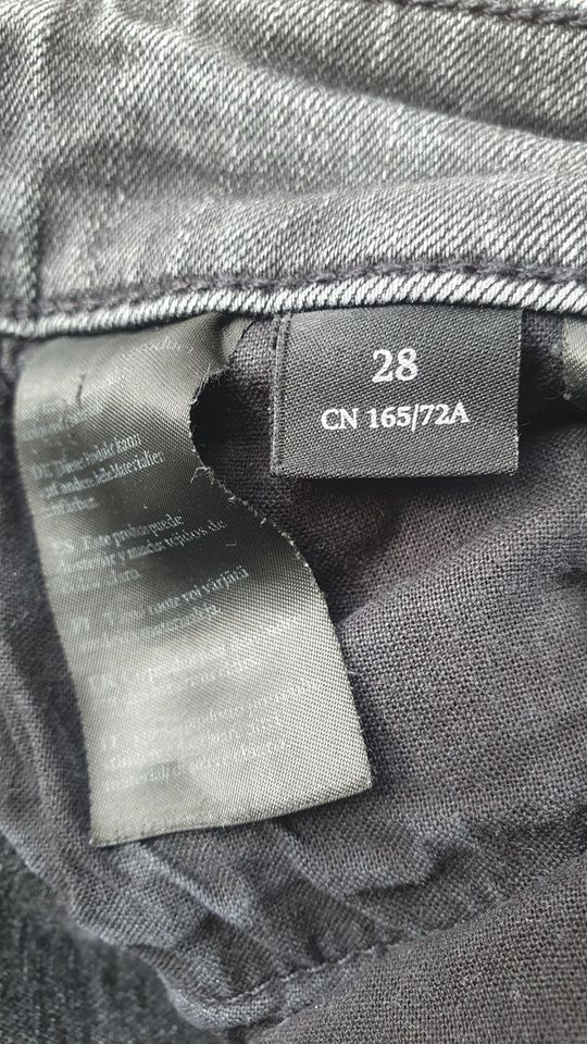 Jeans Damen/Mädchen Gr. 28 schwarz/dunkelgrau in Hamburg