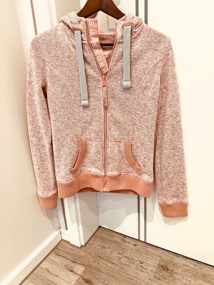 TOP warme Strickjacke Superdry Größe S 36 in Bocholt