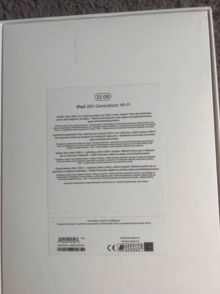 iPad 8  zu verkaufen in Moormerland