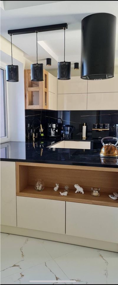 Küche mit Marmorplatte nach Maß in Baunatal