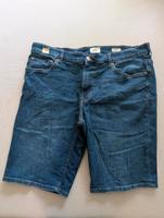 Kurze Jeans Gr.40 slim in blau Sachsen - Coswig Vorschau