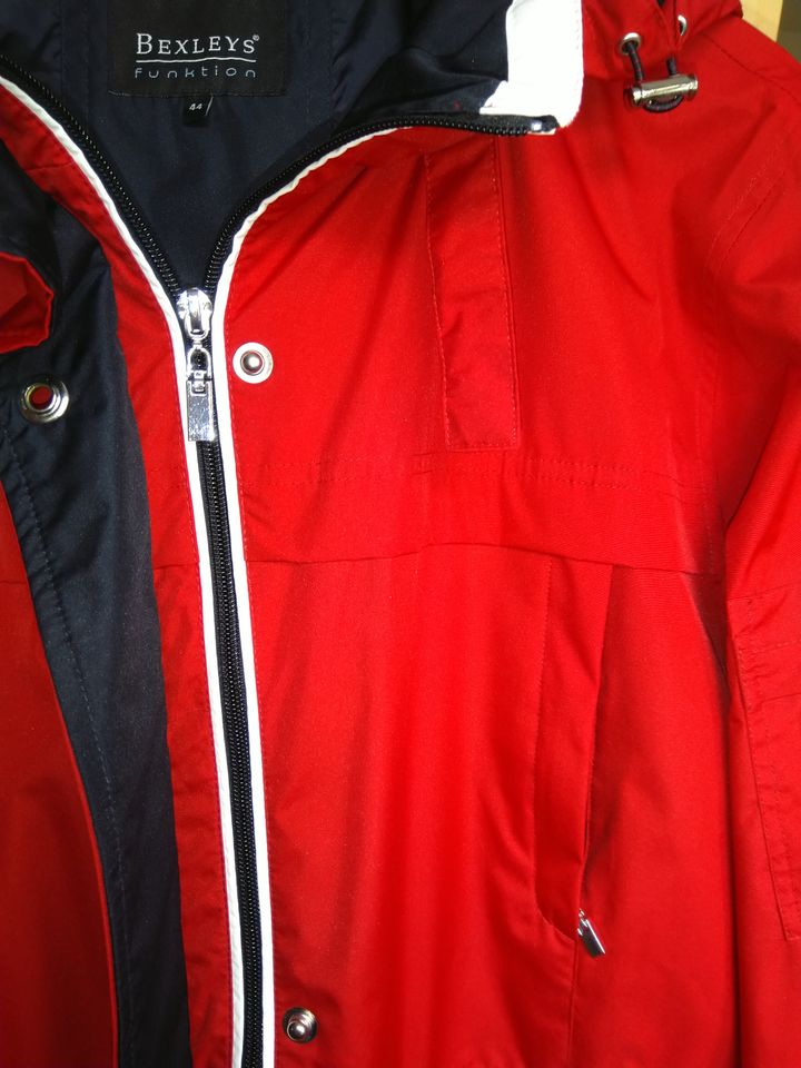 Bexleys Damen Jacke Gr. 44 rot Outdoorjacke Frühjahrsjacke neuw. in Duisburg