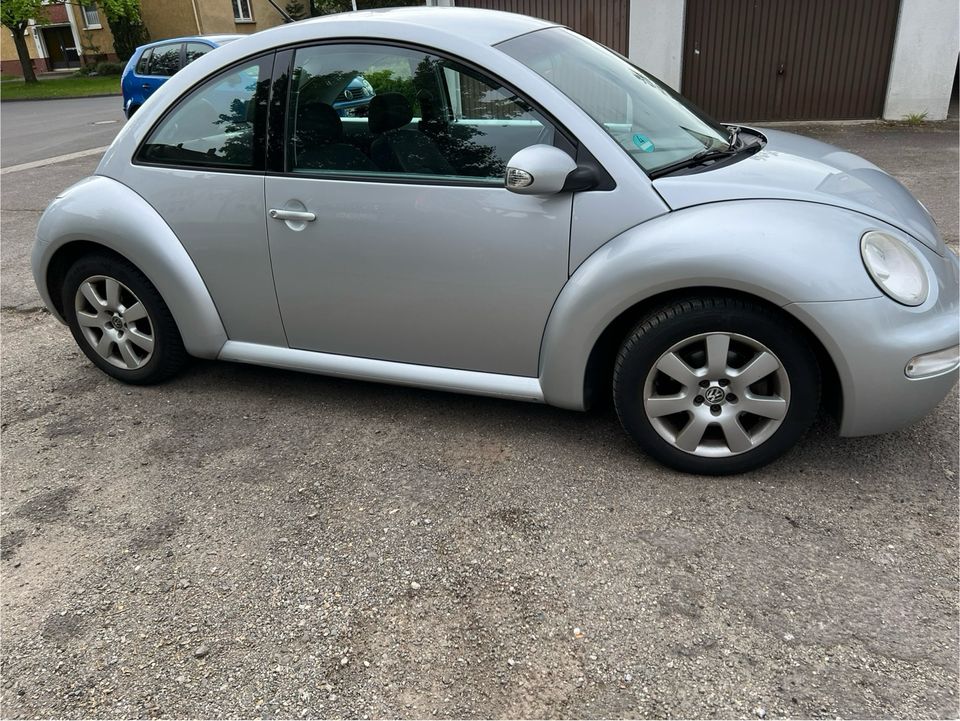 VW New beetle 1,6L in Celle