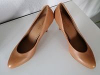 Esprit Leder Pumps Gr. 38 Neu NP:79,95Euro Sachsen - Schkeuditz Vorschau