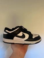 Nike Dunk Low Retro Panda schwarz weiß in 45 zu verkaufen Niedersachsen - Sassenburg Vorschau