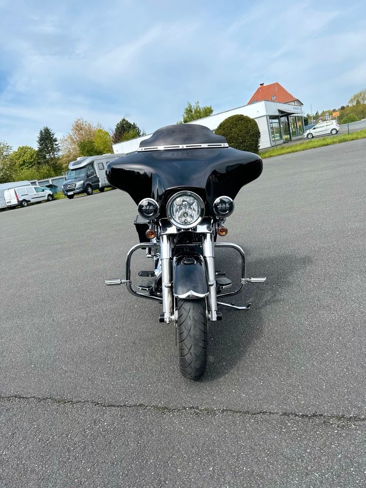 Harley-Davidson Street Glide  *5HD*Chopper*Bobber* in Bielefeld