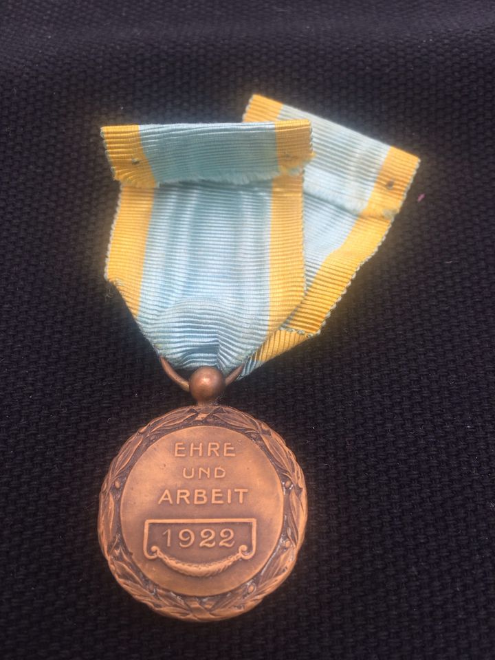 Medaille der Saar-Minen : Ehre und Arbeit 1922 in Schwalbach