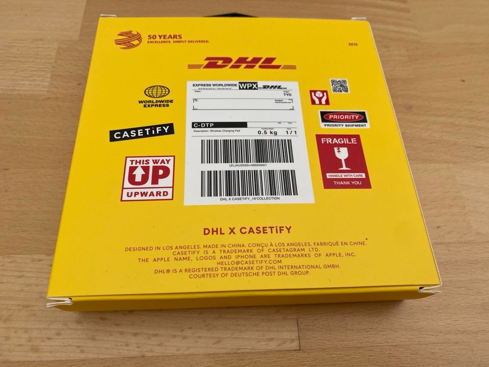 DHL Casetify Wireless Charger in Bielefeld