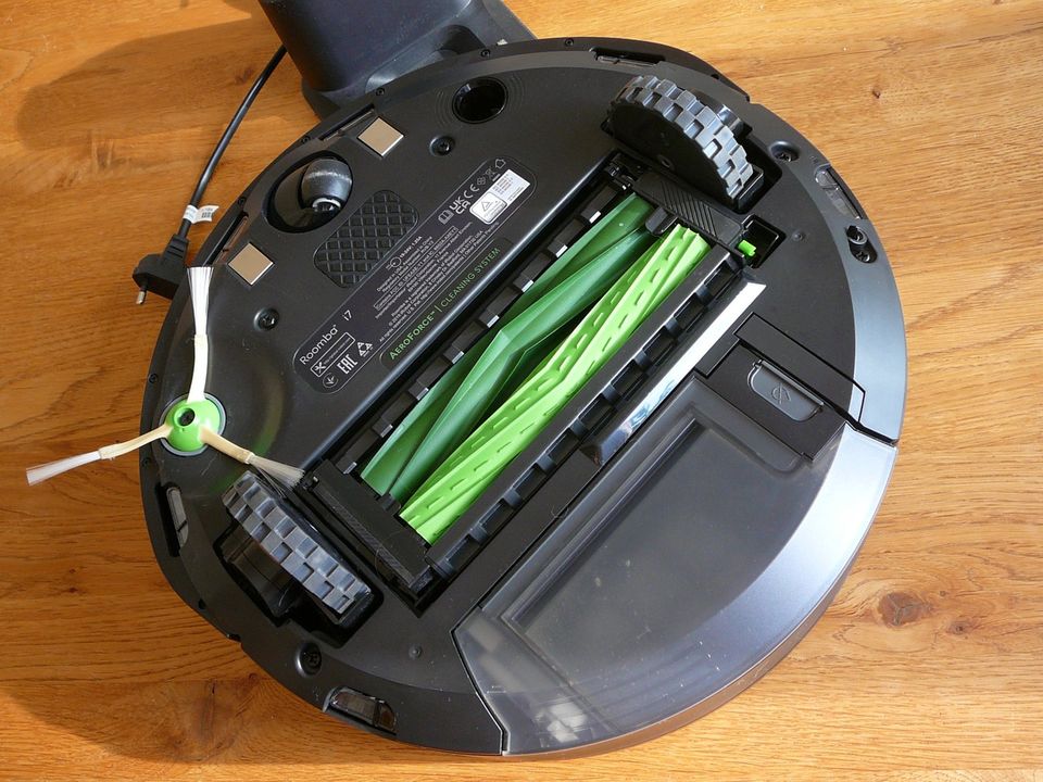 iRobot Roomba i7 156 Saugroboter fast NEU! in Gelsenkirchen