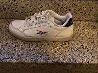 Ich biete 1 Paar Reebok Schuhe an Essen - Essen-West Vorschau