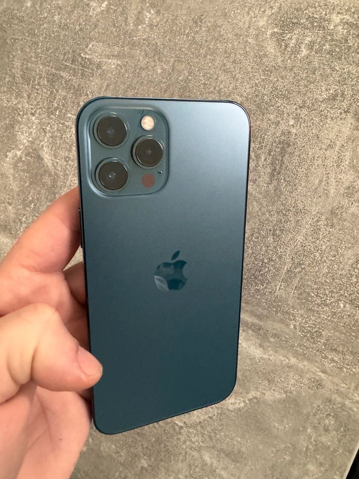 Perfektes IPhone 12 Pro Max: Kratzfrei und wie neu! 128Gb in Bottrop