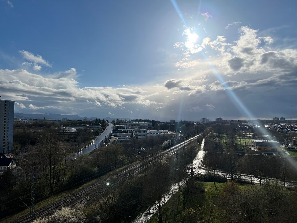 "5% RENDITE KAPITALANLEGER AUFGEPASST! Helle 2-Zi.-OG ETW in Reutlingen-Sondelfingen" in Reutlingen