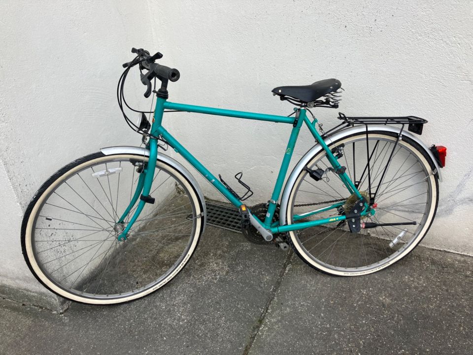 1 Damenfahrrad 28 Zoll und 1 Herrenfahrrad Raleigh 28 Zoll in Euskirchen