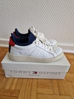 Tommy Hilfiger Sneaker Gr. 37 Leder wenig getragen Nordrhein-Westfalen - Brühl Vorschau