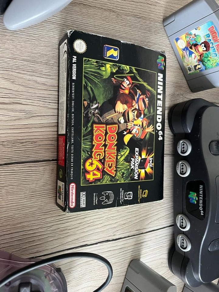 Nintendo 64 Donkey Kong 2 Controller Mario Party DiddyKongRacing in Südharz