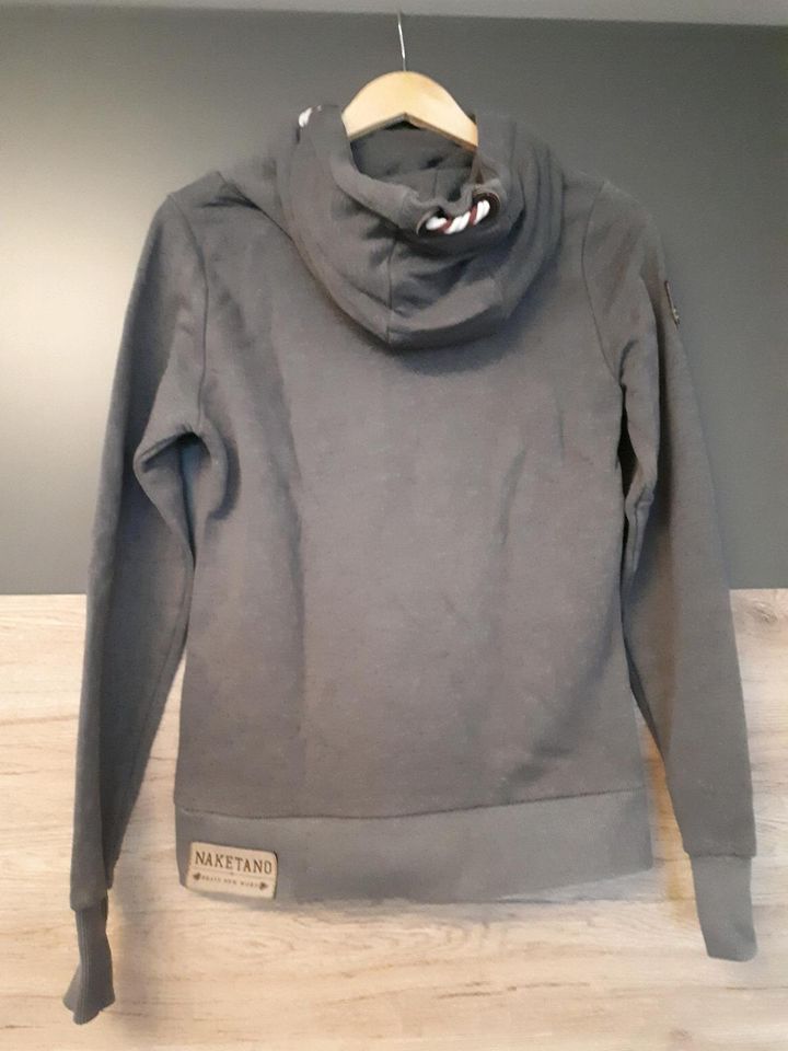 Naketano Kapuzenpullover Hoodie Größe S grau in Brunsbuettel