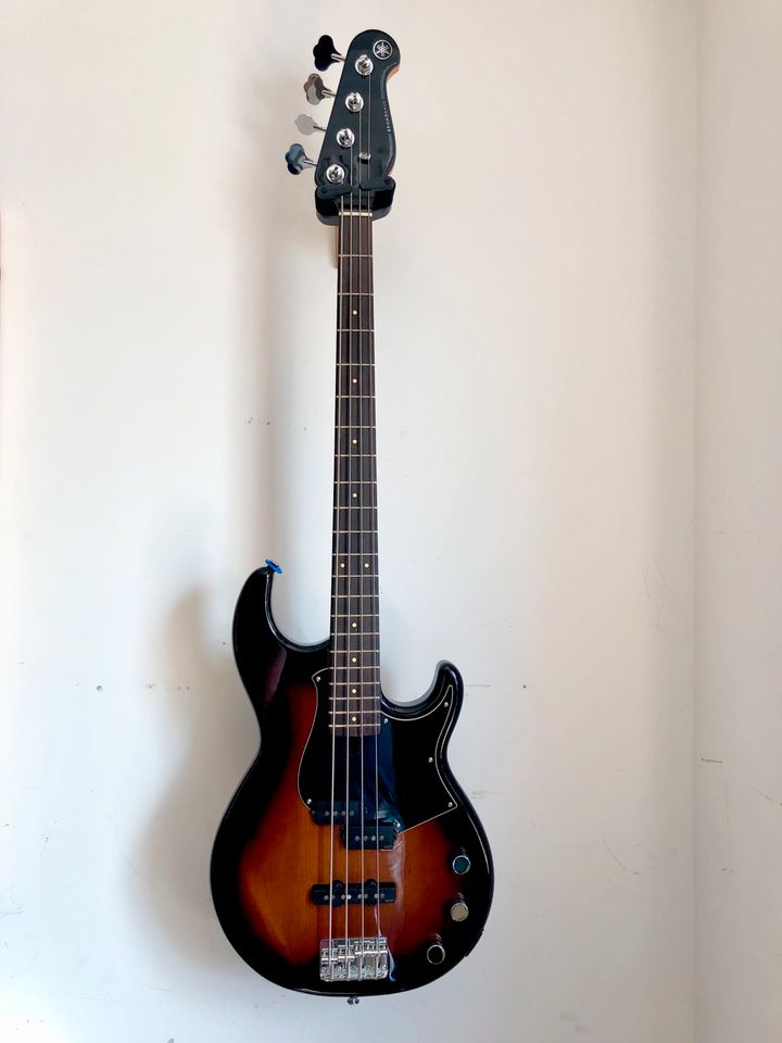 Yamaha BB434 Broadbass in Tabacco Sunburst ! in Berlin