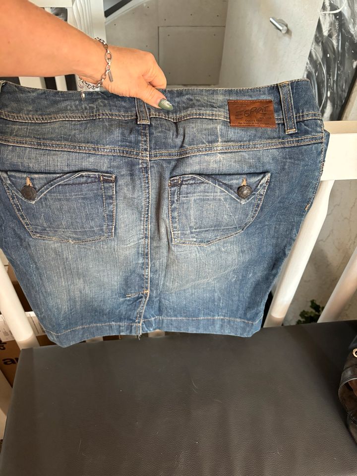 Esprit Jeansrock Gr 31 in Niddatal