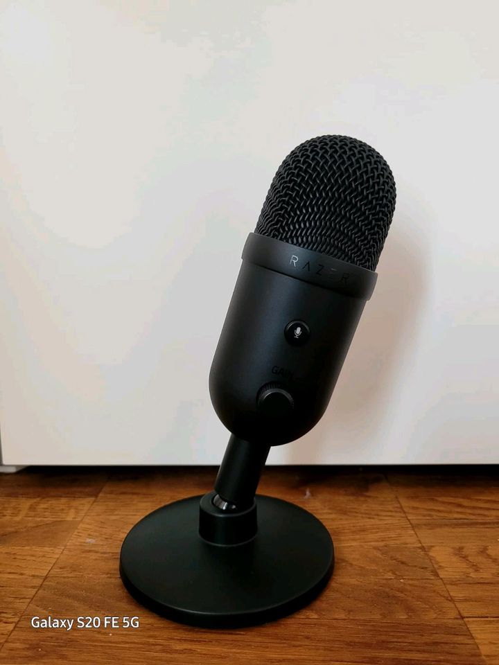 TOP Sein Razer Seiren X Gaming Mikrofon in Ingolstadt