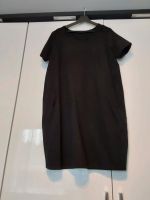 Schwarzes Kleid  von Comma Größe 46 Bochum - Bochum-Wattenscheid Vorschau