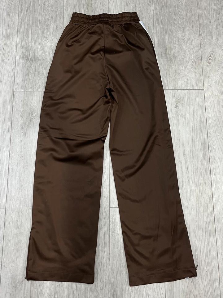 Braune baggy jogginghose mit reißverschluss unten in Pforzheim