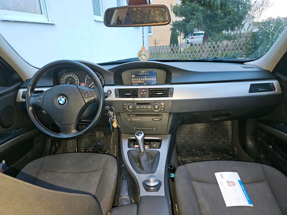 Bmw e90 318i in Pöttmes