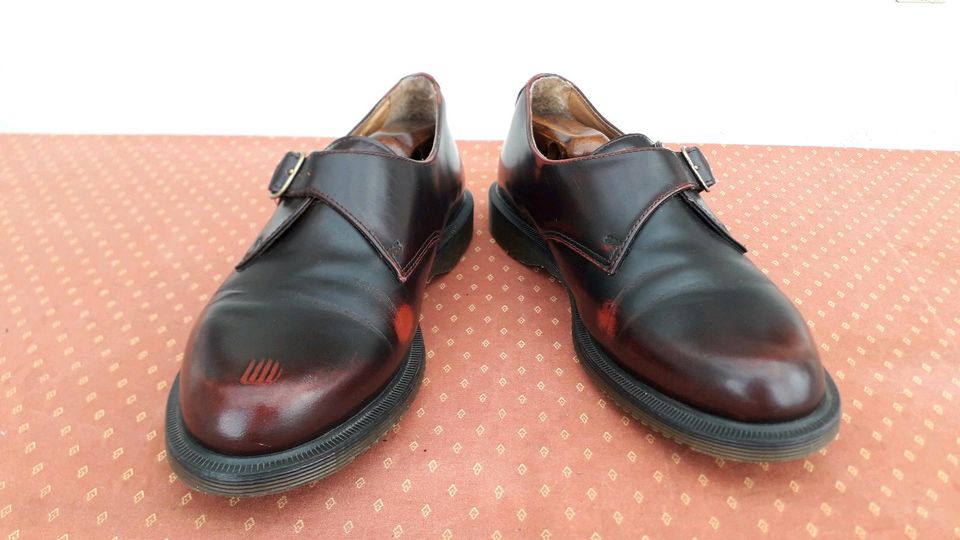 Top Zustand Dr Martens Lorne Unisex Monkstrap Lederschuhe Gr. 41 in Marklohe