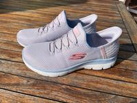 Skechers Summits slip-ins Gr. 38 ungetragen Sachsen - Freiberg Vorschau