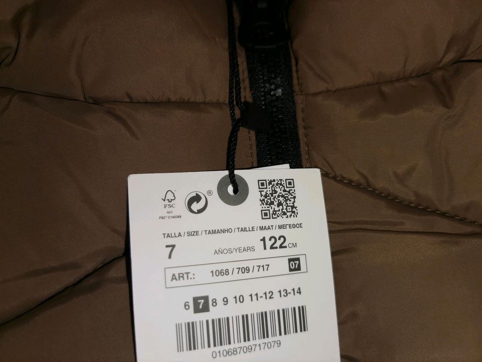 NEU Braun feste dicke "Zara" Basic Übergang Winter Steppjacke 122 in Würzburg