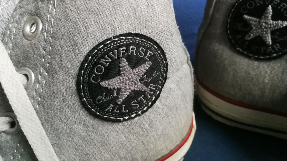 Chucks Converse Gr 38,5 grau Turnschuhe Sneaker in Ratingen